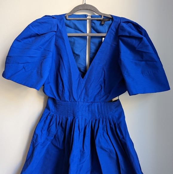 Banana Republic Petite Cutout Dress in blue - Picture 3 of 10